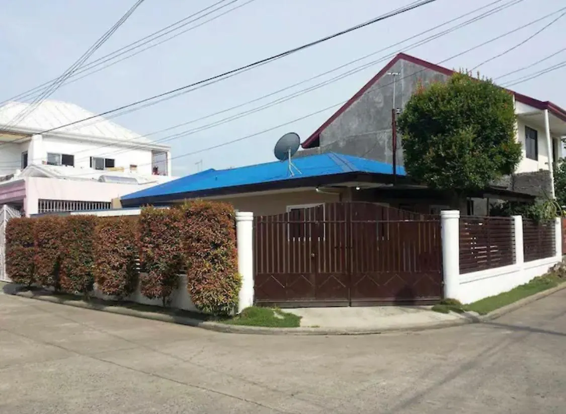 Villa Davao Transient House Ferienhaus
